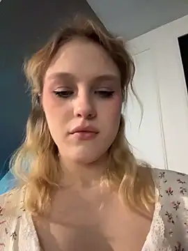 CaitlinSugarのライブXXXチャット