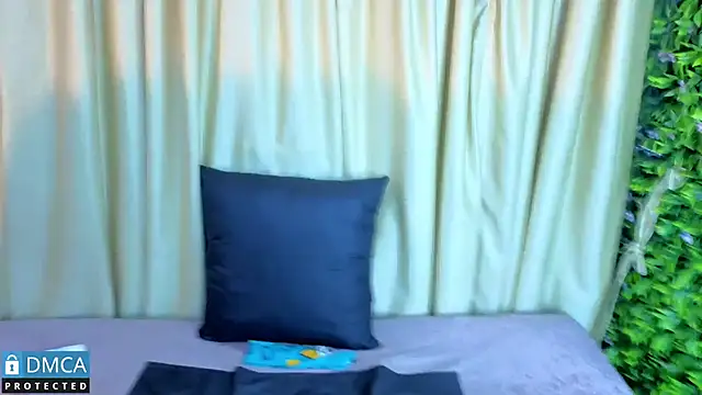 ahsly_Zam: απευθείας συνομιλία ΧΧΧ