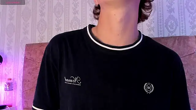 Genesis_And_Jack_ Live XXX-chat