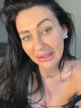 IRISWHITE17: απευθείας συνομιλία ΧΧΧ