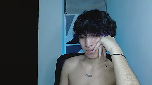 Chatroom XXX en direct de littlextreme