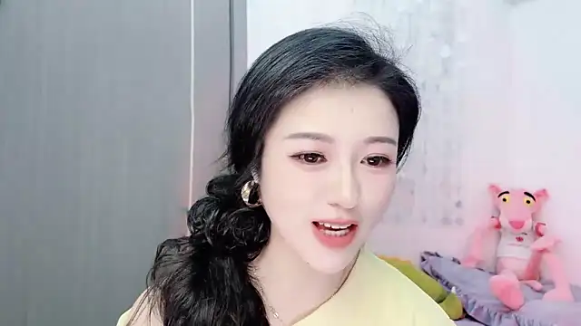 starsqimei Adlı Modelin Canlı XXX Sohbeti