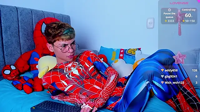 Chatroom XXX en direct de callum_77