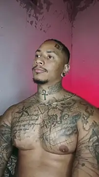 David_tatto1: онлайн-секс-чат