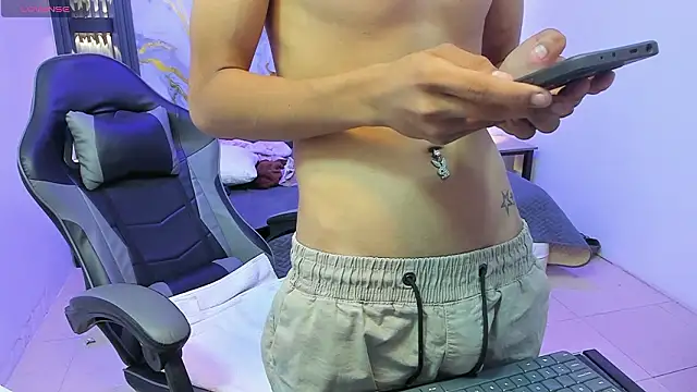 Chatroom XXX en direct de TaylerMiles