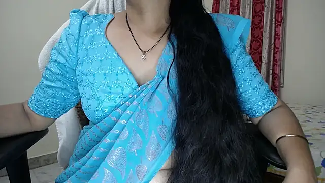 Sexy_HouseWifee live XXX chat