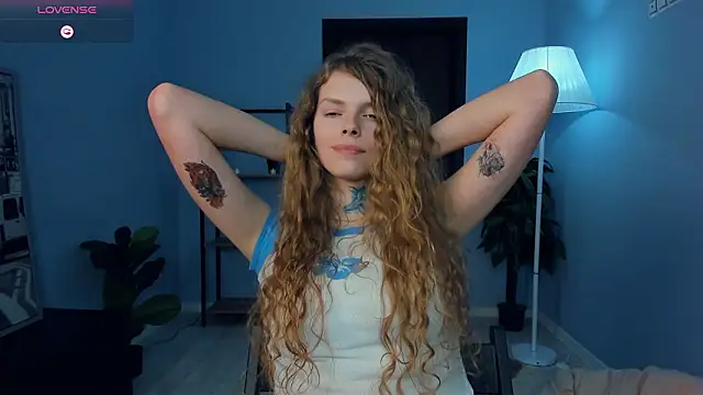 Chat XXX en directo de RayaNenlia