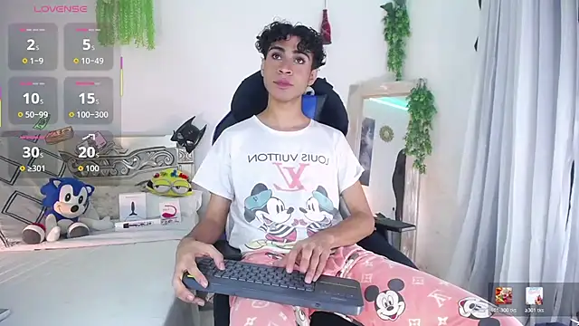 huge_armound's Live XXX Chat