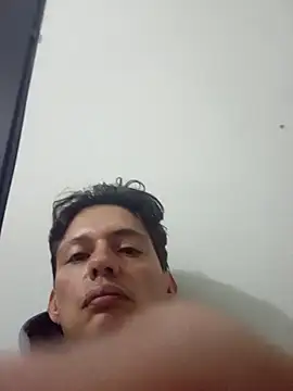 Eiocho122's Live XXX Chat