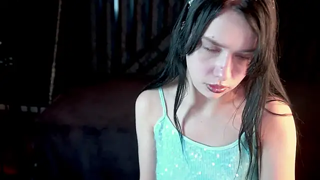 LiviaShy 现场XXX聊天