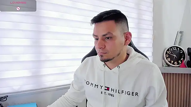 Rick_AdamsのライブXXXチャット