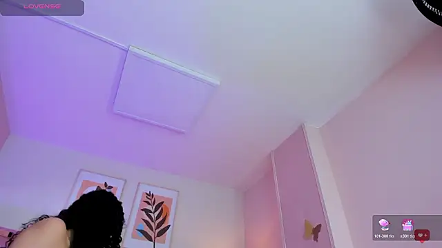 Онлайн чат XXX DemiJones_