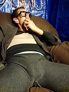 Pumpndeep's Live XXX Chat