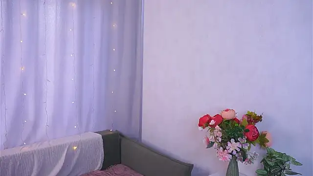 ElyseManginaのライブXXXチャット