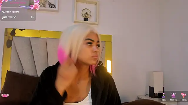 Chatroom XXX en direct de vahiolet_fuentes