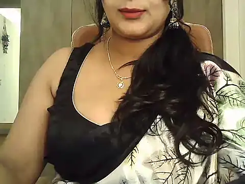 Show de Spandana_Sweety na webcam