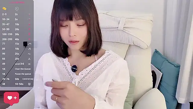 peachy_kiss Show Webcam