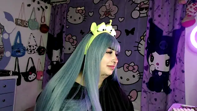 lussyevans24 élő XXX-chatje