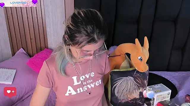 Chatroom XXX en direct de YukkyKuran_