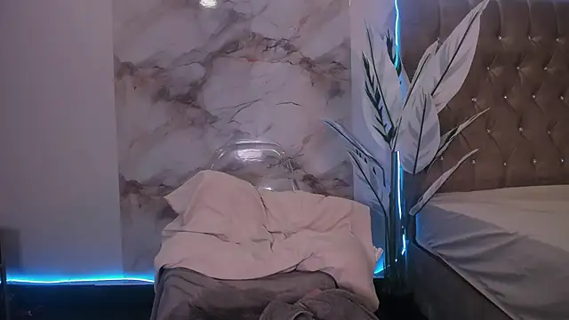 دردشة Calyselen الجنسية المباشرة