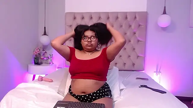 Chatroom XXX en direct de Kiri_Black_