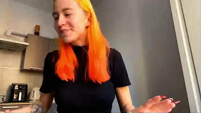 EmilyHein 라이브 XXX 채팅