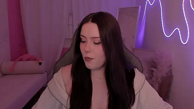 Chatroom XXX en direct de CoraMiel