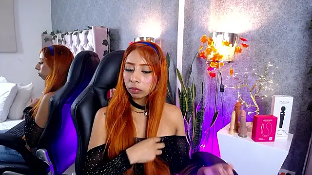 Онлайн чат XXX laila_stilwiills