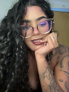 Chatroom XXX en direct de CaroBeach