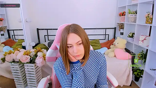 Elma_Lily Live XXX-chat