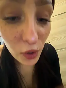 LuxBrunette_ live XXX chat