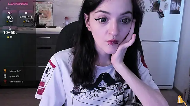 Chatroom XXX en direct de linaa__tyaan