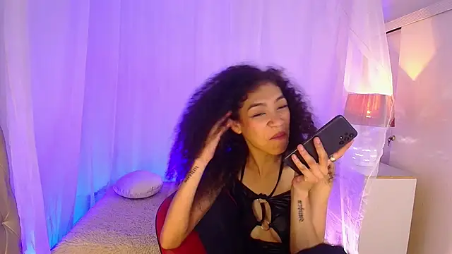 Aurora_athのライブXXXチャット