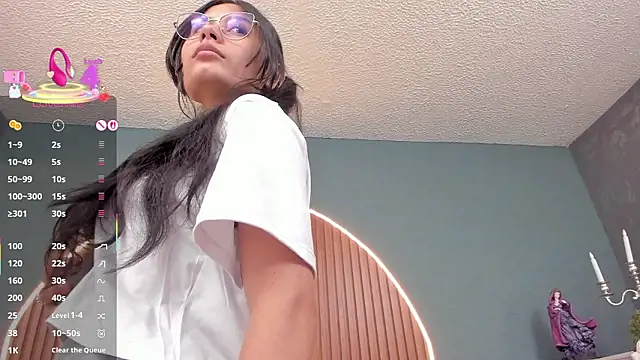 NayeCloud Live XXX-chat