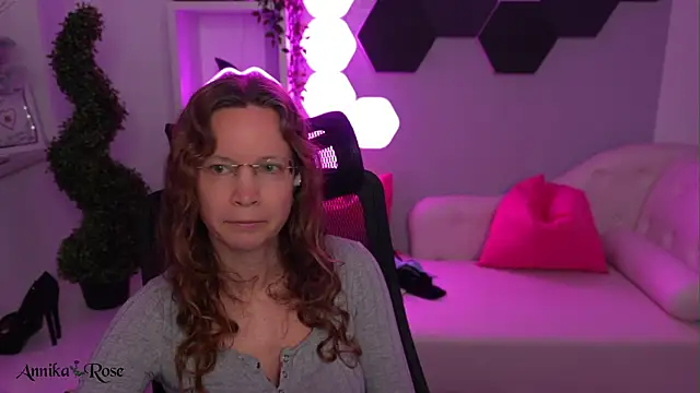 AnnikaRose Chat XXX live