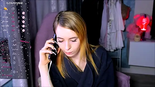 ZoyaMill 라이브 XXX 채팅