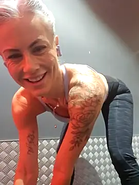 DeliciousDeeX 라이브 XXX 채팅