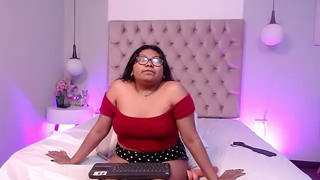 Kiri_Black_: απευθείας συνομιλία ΧΧΧ