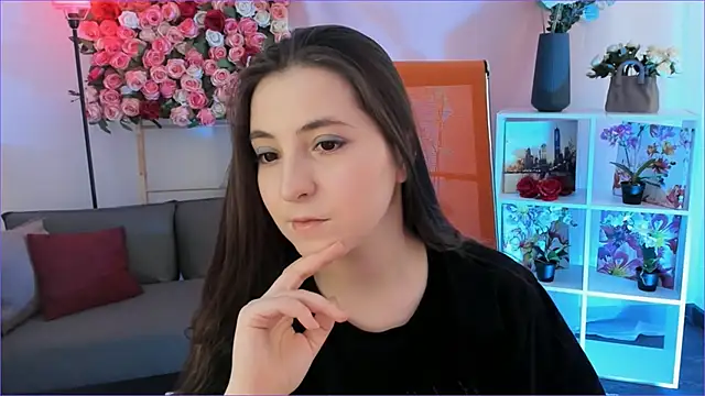 VirtuallVoyantのライブXXXチャット