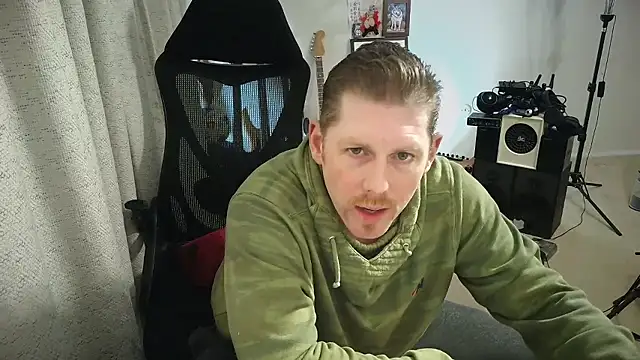 God_Of_ThundeRR's Webcam Show