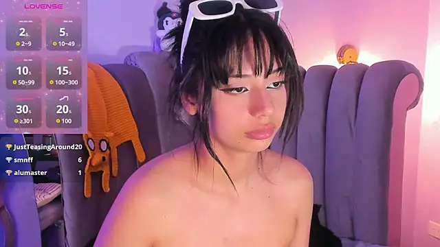 XXX chat uživo modela Seren_Bleck