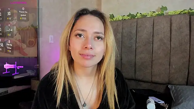 LanaMills_ Adlı Modelin Web Kamerası Şovu