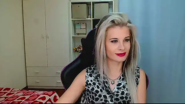 KristineGlow Live XXX Chat