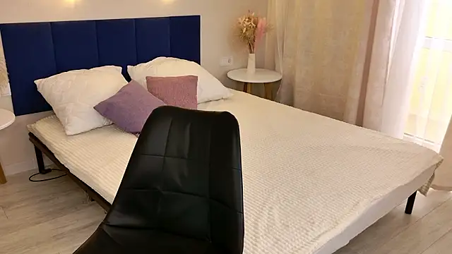 Онлайн чат XXX Alexis_Lovely