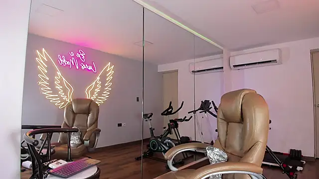 Pokazy przed kamerką – Maximo_Zahir