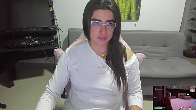 Czat XXX na żywo – Khalifa_Gold