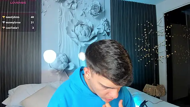 JacobRoberts1 现场XXX聊天