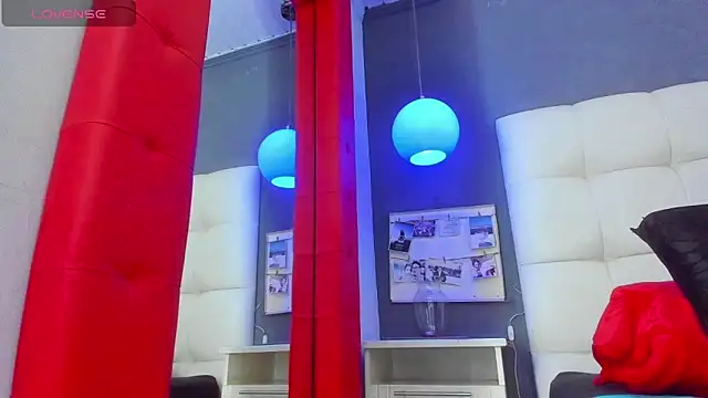 Yiyo10_ Live XXX-Chat