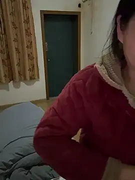 xiiuuff18 在線直播表演