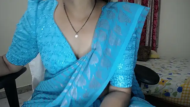 Sexy_HouseWifee Webcam show